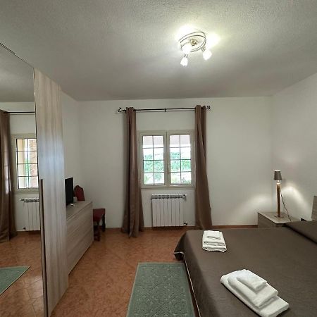 Bed and Breakfast Domo Mia Telti Esterno foto