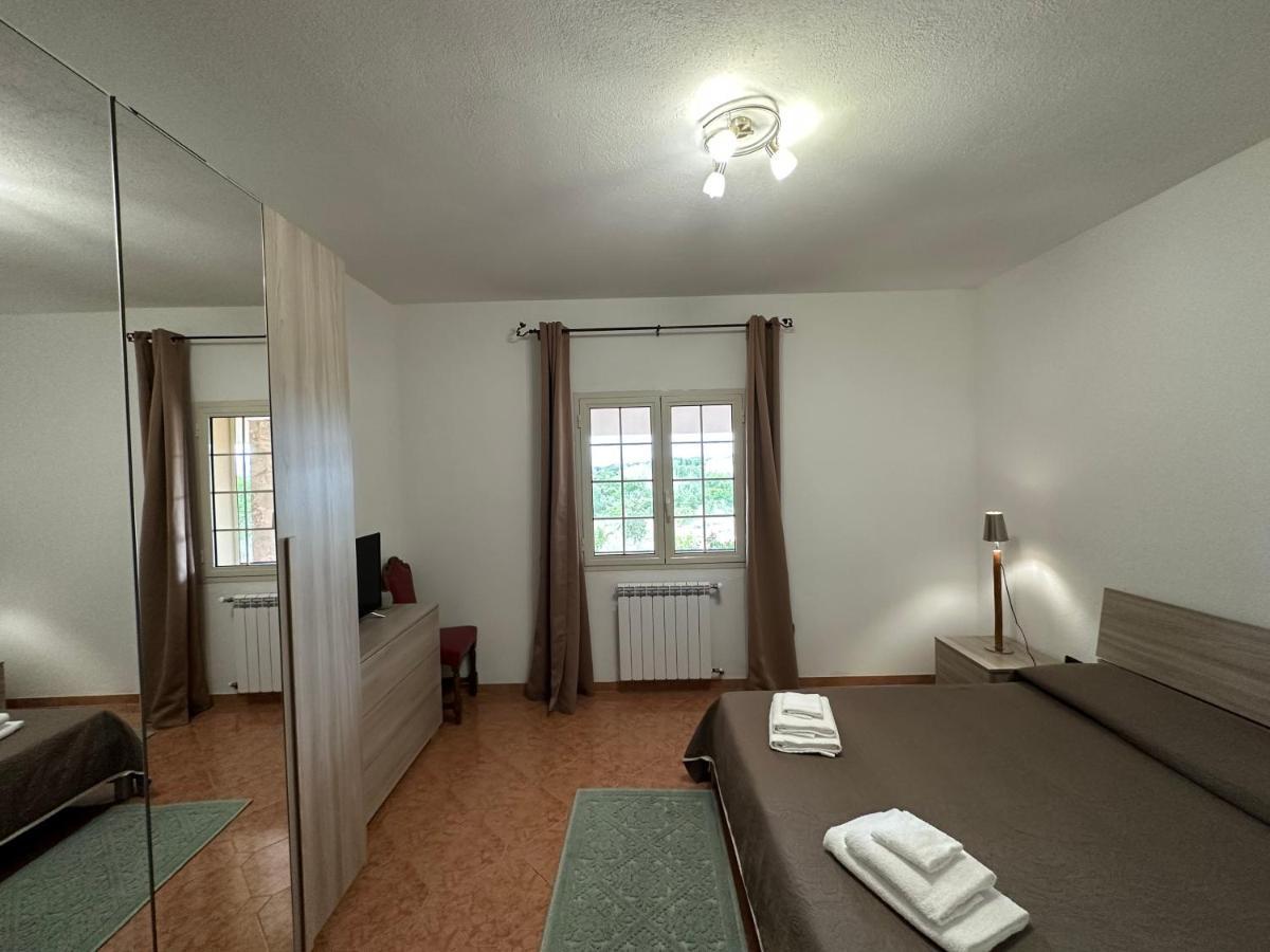 Bed and Breakfast Domo Mia Telti Esterno foto